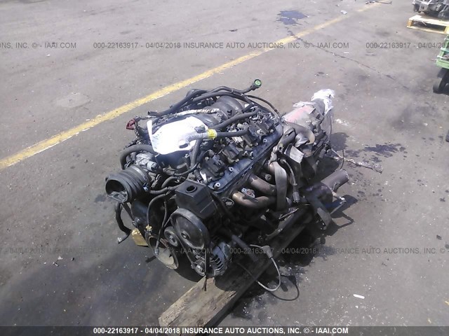 1GCEC19V57Z207328 - 2007 CHEVROLET SILVERADO C1500 CLASSIC BLACK photo 2