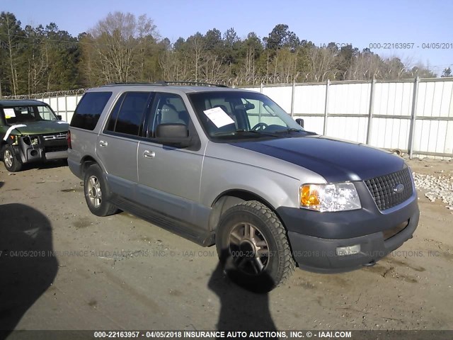 1FMPU16L33LB43744 - 2003 FORD EXPEDITION XLT SILVER photo 1