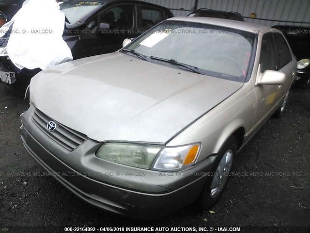 4T1BG22K8VU047321 - 1997 TOYOTA CAMRY CE/LE/XLE BEIGE photo 2