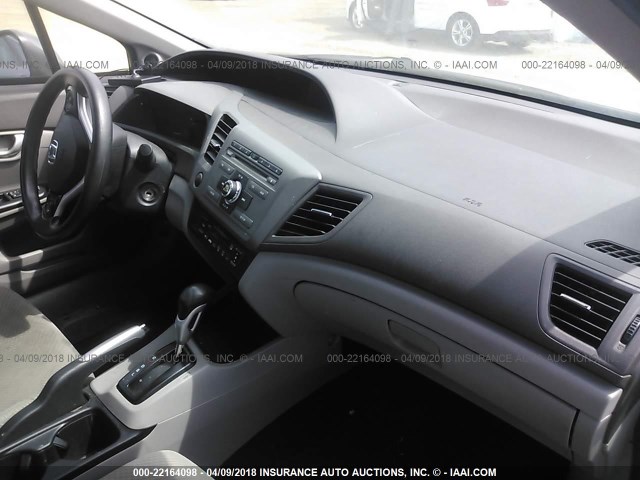 JHMFB4F2XCS010465 - 2012 HONDA CIVIC HYBRID GRAY photo 5