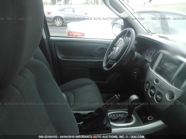 4F2YZ92Z76KM26290 - 2006 MAZDA TRIBUTE I WHITE photo 5