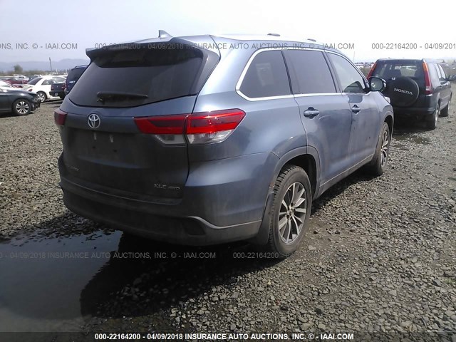 5TDJZRFH5HS461828 - 2017 TOYOTA HIGHLANDER SE/XLE BLUE photo 4