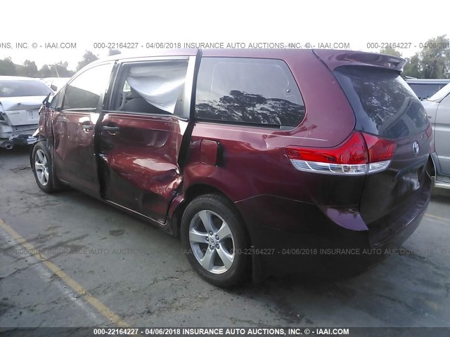 5TDKA3DC6BS002394 - 2011 TOYOTA SIENNA LE RED photo 3