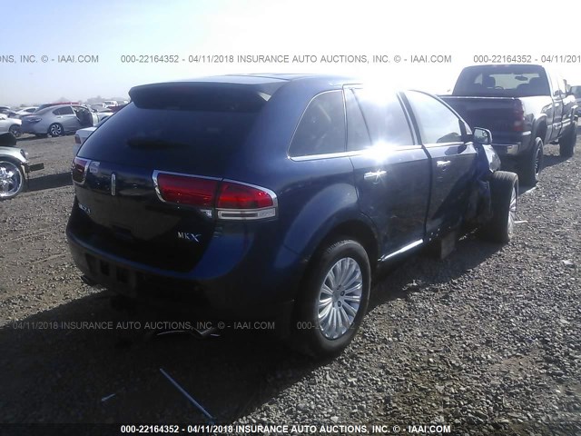 2LMDJ6JK9CBL19059 - 2012 LINCOLN MKX BLUE photo 4