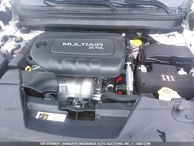 1C4PJLCB2JD543970 - 2018 JEEP CHEROKEE LATITUDE Biały zdjęcie 10