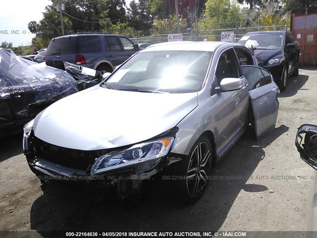 1HGCR2F54HA304098 - 2017 HONDA ACCORD SPORT 银色 照片 2