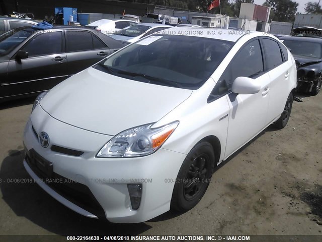 JTDKN3DU2E1764846 - 2014 TOYOTA PRIUS WHITE photo 2