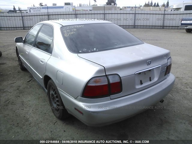 1HGCD5690TA218041 - 1996 HONDA ACCORD VALUE GOLD photo 3