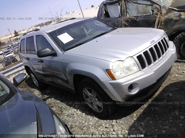 1J4GR48K55C680592 - 2005 JEEP GRAND CHEROKEE LAREDO/COLUMBIA/FREEDOM 银色 照片 1