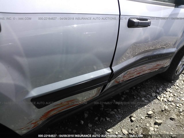 1J4GR48K55C680592 - 2005 JEEP GRAND CHEROKEE LAREDO/COLUMBIA/FREEDOM 银色 照片 6