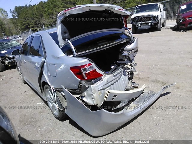 4T1BF1FK4EU809650 - 2014 TOYOTA CAMRY L/SE/LE/XLE 银色 照片 3