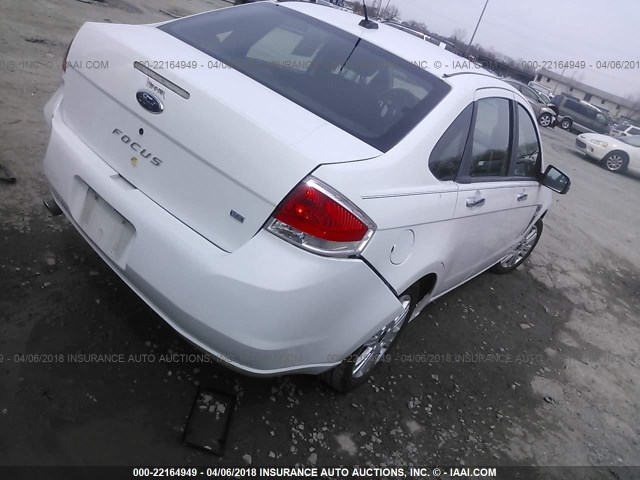 1FAHP35N08W158986 - 2008 FORD FOCUS SE/SEL/SES WHITE photo 4