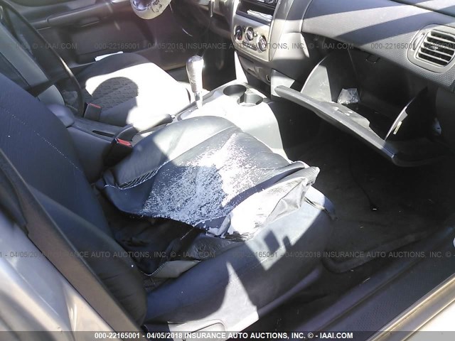 JM1BJ245431189080 - 2003 MAZDA PROTEGE PR5 银色 照片 5