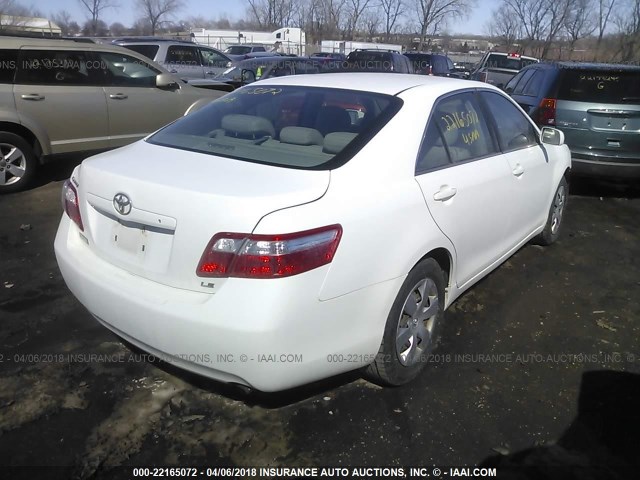 4T4BE46KX9R084183 - 2009 TOYOTA CAMRY SE/LE/XLE WHITE photo 4