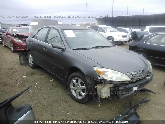 JTDBE32K830244638 - 2003 TOYOTA CAMRY LE/XLE GOLD photo 1