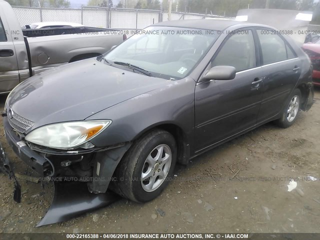 JTDBE32K830244638 - 2003 TOYOTA CAMRY LE/XLE GOLD photo 2