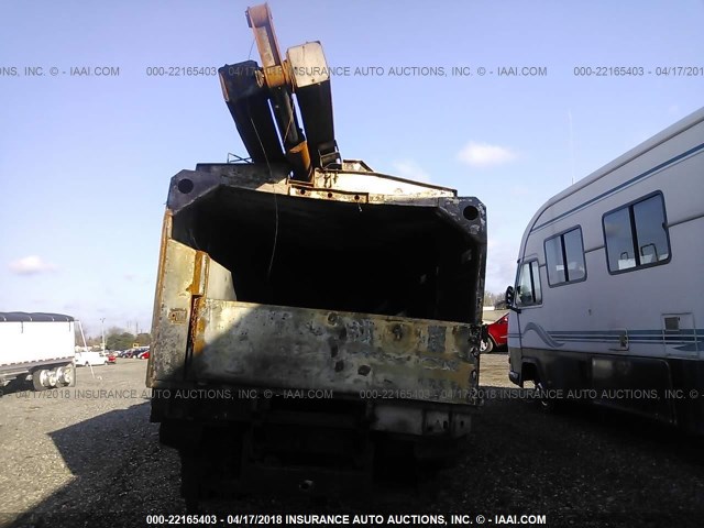 1GDL7H1D0XJ511992 - 1999 GMC C-SERIES C7H042 WHITE photo 8