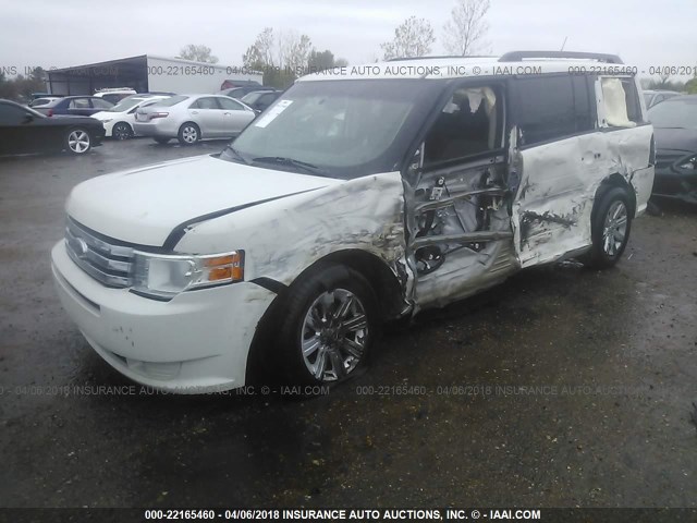 2FMGK5BC5ABB14147 - 2010 FORD FLEX SE WHITE photo 2