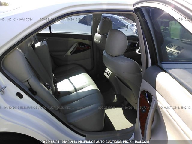 4T1BF3EK2BU630211 - 2011 TOYOTA CAMRY SE/LE/XLE WHITE photo 8