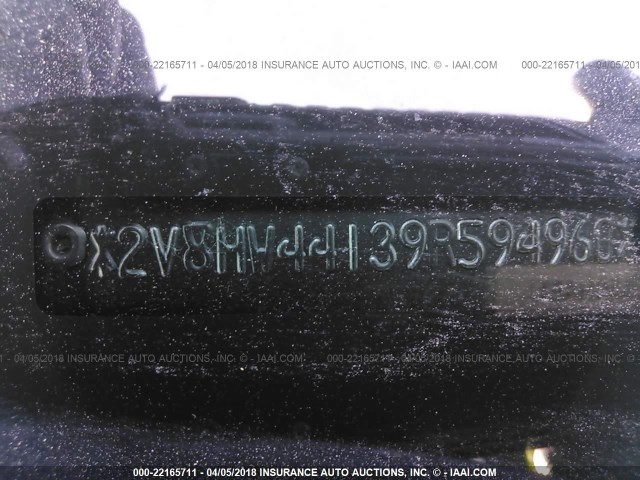 2V8HW44139R594960 - 2009 VOLKSWAGEN ROUTAN S წითელი ფოტო 9