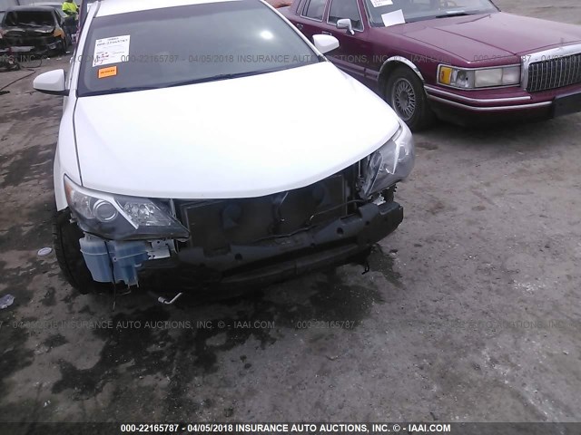 4T1BF1FK4EU763138 - 2014 TOYOTA CAMRY L/SE/LE/XLE WHITE photo 6