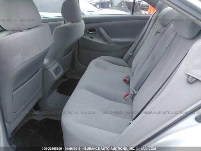 4T4BF3EK0AR027844 - 2010 TOYOTA CAMRY SE/LE/XLE SILVER photo 8