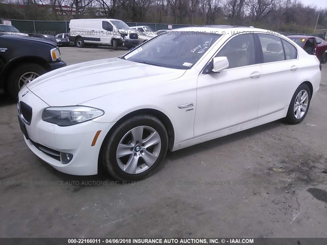 WBAXH5C54CDW05404 - 2012 BMW 528 XI WHITE photo 2