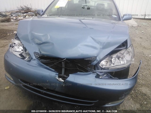 4T1BF30K24U569050 - 2004 TOYOTA CAMRY LE/XLE/SE ლურჯი ფოტო 6