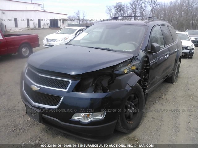 1GNKRFED2BJ227126 - 2011 CHEVROLET TRAVERSE LS BLACK photo 2