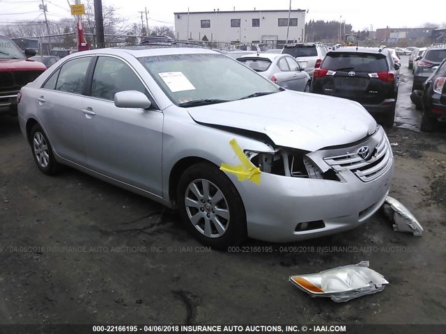 4T1BE46K39U288219 - 2009 TOYOTA CAMRY SE/LE/XLE SILVER photo 1