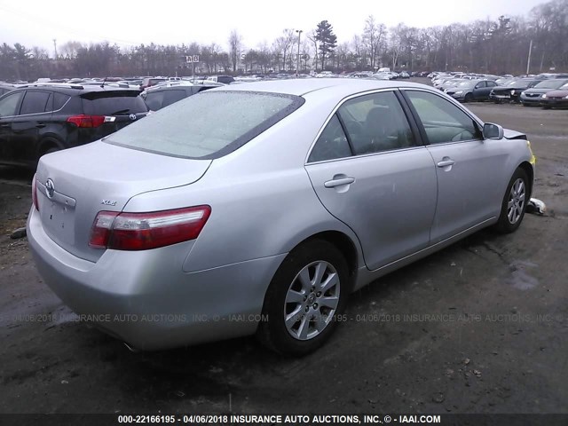 4T1BE46K39U288219 - 2009 TOYOTA CAMRY SE/LE/XLE SILVER photo 4