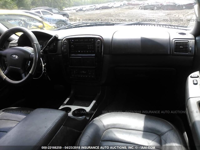 1FMDU85W54ZA61438 - 2004 FORD EXPLORER LIMITED 黑色 照片 5