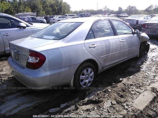 4T1BE32KX3U704662 - 2003 TOYOTA CAMRY LE/XLE/SE 银色 照片 4