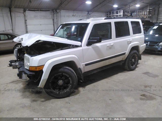 1J8HG48K67C545584 - 2007 JEEP COMMANDER WHITE photo 2