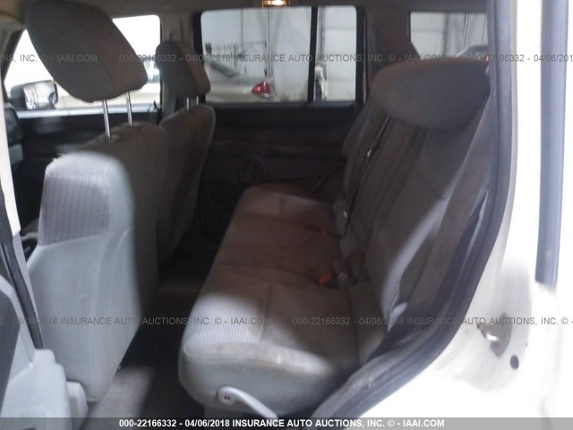 1J8HG48K67C545584 - 2007 JEEP COMMANDER WHITE photo 8