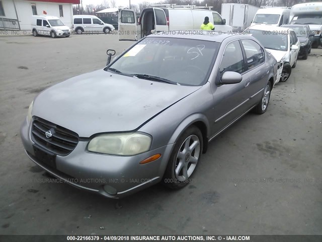 JN1CA31A21T107606 - 2001 NISSAN MAXIMA GXE/SE/GLE/20TH ANNIV GRAY photo 2