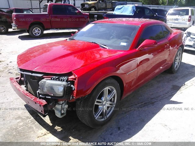 2G1FA1ED1B9135692 - 2011 CHEVROLET CAMARO LS RED photo 2