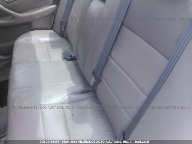 4T1BF28K4YU098099 - 2000 TOYOTA CAMRY LE/XLE Schwarz Foto 8