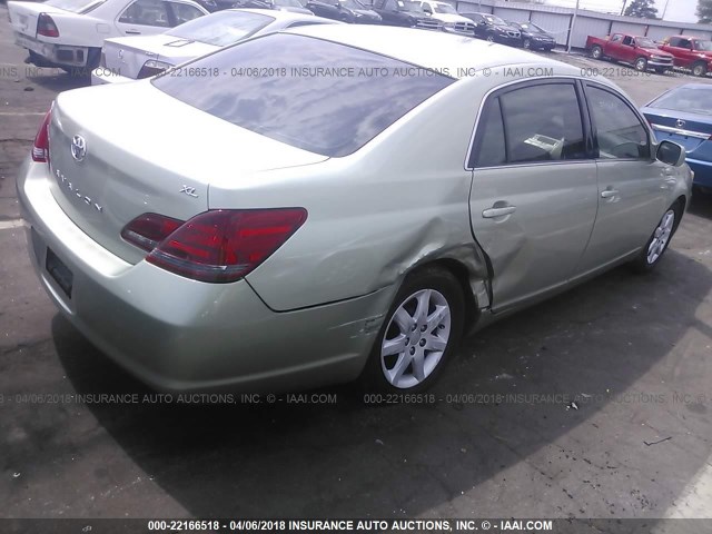 4T1BK36B68U292007 - 2008 TOYOTA AVALON XL/XLS/TOURING/LIMITED GOLD photo 4