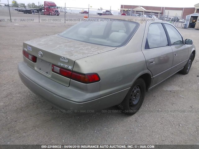 JT2BG22K4X0282208 - 1999 TOYOTA CAMRY LE/XLE TAN photo 4