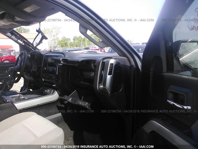 3GCUKRECXHG270203 - 2017 CHEVROLET SILVERADO K1500 LT GRAY photo 5