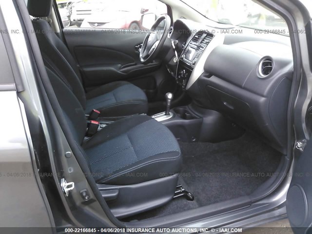 3N1CE2CP3GL387727 - 2016 NISSAN VERSA NOTE S/S PLUS/SV/SL/SR GRAY photo 5