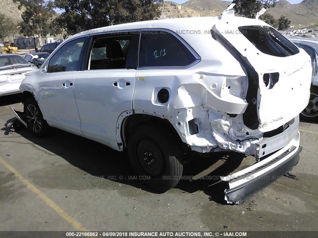 5TDKKRFH5GS167806 - 2016 TOYOTA HIGHLANDER XLE თეთრი ფოტო 3