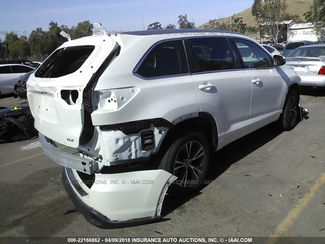 5TDKKRFH5GS167806 - 2016 TOYOTA HIGHLANDER XLE WHITE photo 4