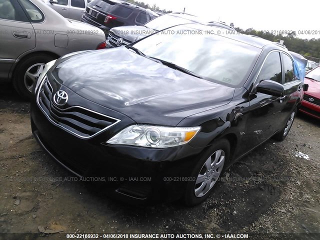 4T1BF3EK6BU127572 - 2011 TOYOTA CAMRY SE/LE/XLE BLACK photo 2