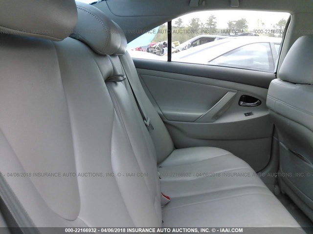 4T1BF3EK6BU127572 - 2011 TOYOTA CAMRY SE/LE/XLE BLACK photo 8