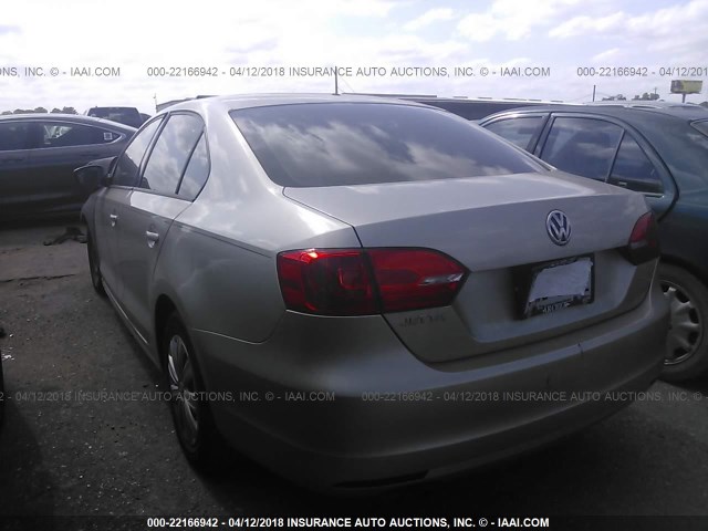 3VW2K7AJ6DM227700 - 2013 VOLKSWAGEN JETTA S 金色 照片 3