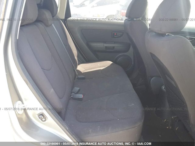 KNDJT2A55D7516370 - 2013 KIA SOUL SILVER photo 8