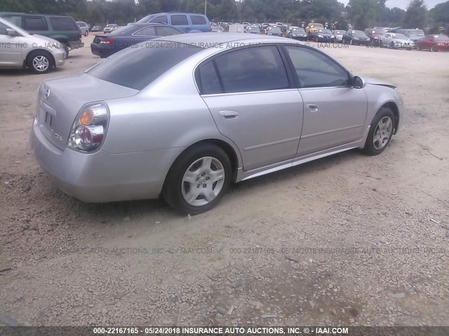 1N4AL11D43C330106 - 2003 NISSAN ALTIMA S/SL SILVER photo 4