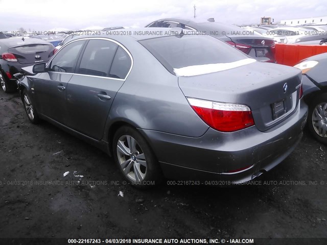 WBANV13529C155436 - 2009 BMW 528 XI GRAY photo 3